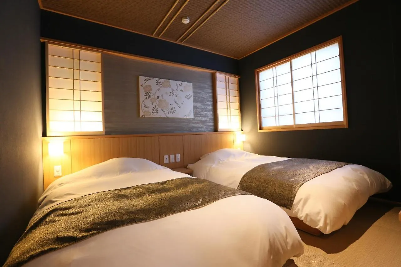 Suiun Hotel Hakone 4*,